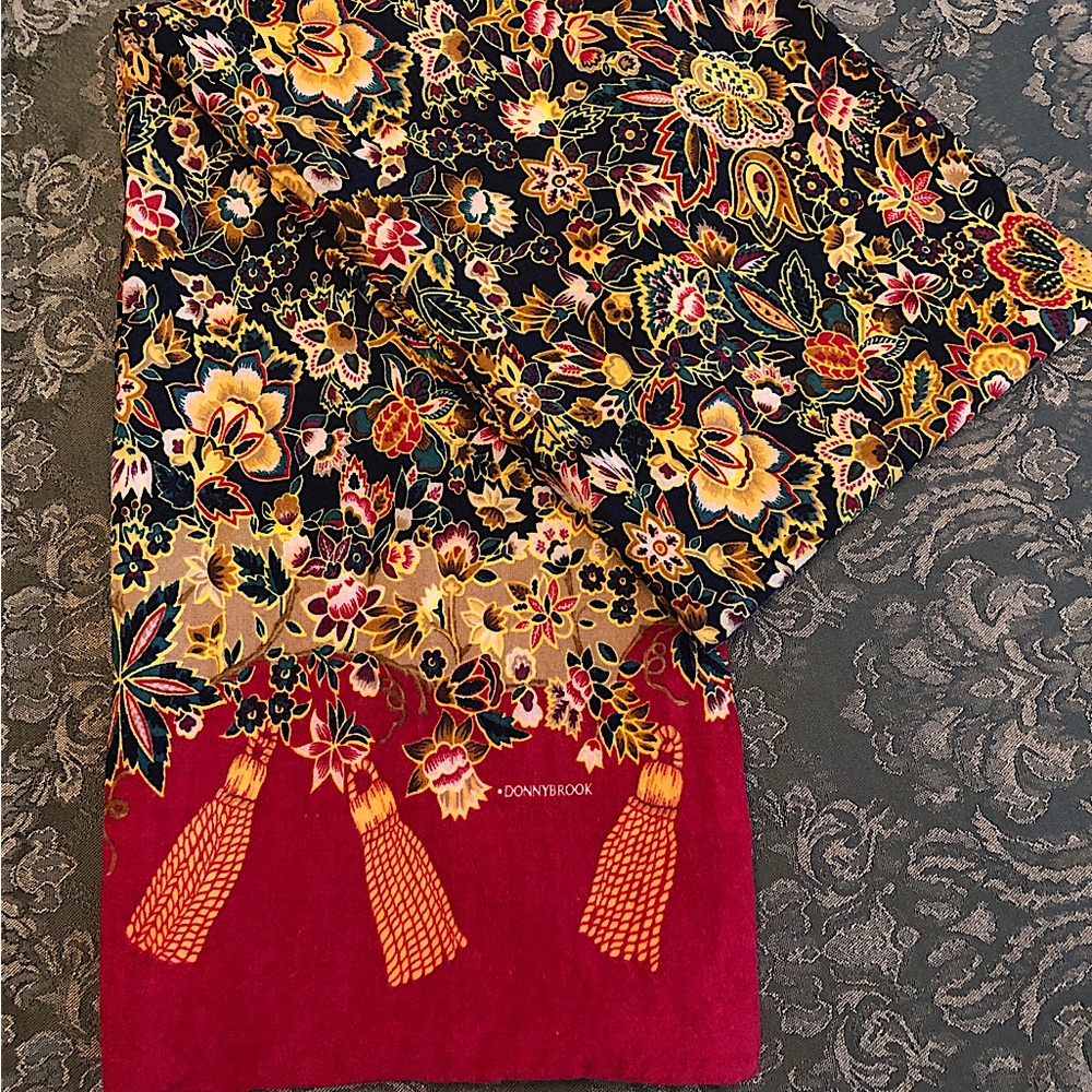 Donnybrook vintage scarf red with tassel print